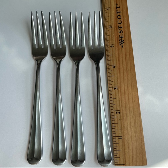 Supreme Cutlery Towle LIBERTY BELL small salad Forks set of 4 Stainless Japan - Picture 3 of 6